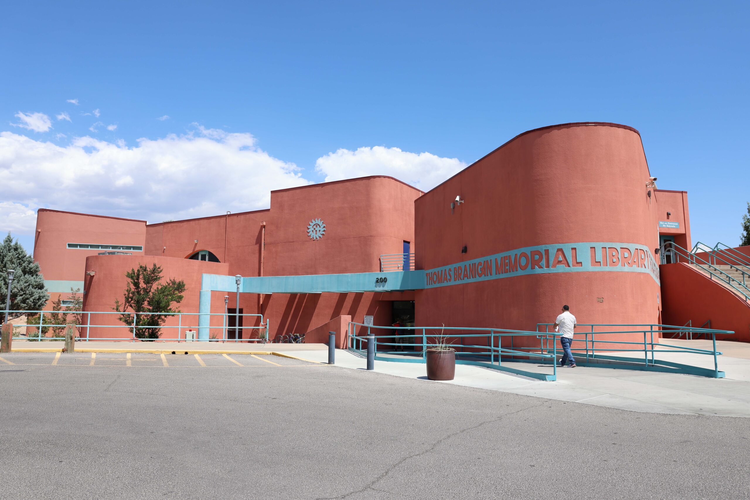 Exterior of Branigan Memorial Library in Las Cruces.
